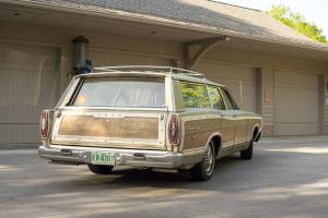 Ford Country Squire Station Wagon 428 1967 года 